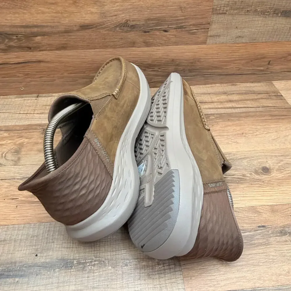 Skechers Men’s size 9.5 Tan Brown Slip-On Casual Loafers